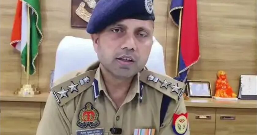 मथुरा: SSP से BSA बोले- मेरी जान को खतरा, टीचर का कमेंट- निपटा देव…भाईसाहब