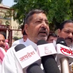 Varanasi News: सपा नेताओं ने जेल में बंद कार्यकर्ता हरीश मिश्रा से की मुलाकात, परिजनों से भी मिलेंगे