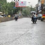 Varanasi Weather: वाराणसी में अचानक बदला मौसम का मिजाज, आंधी के साथ शुरू हुई बूंदाबादी, गिरा तापमान