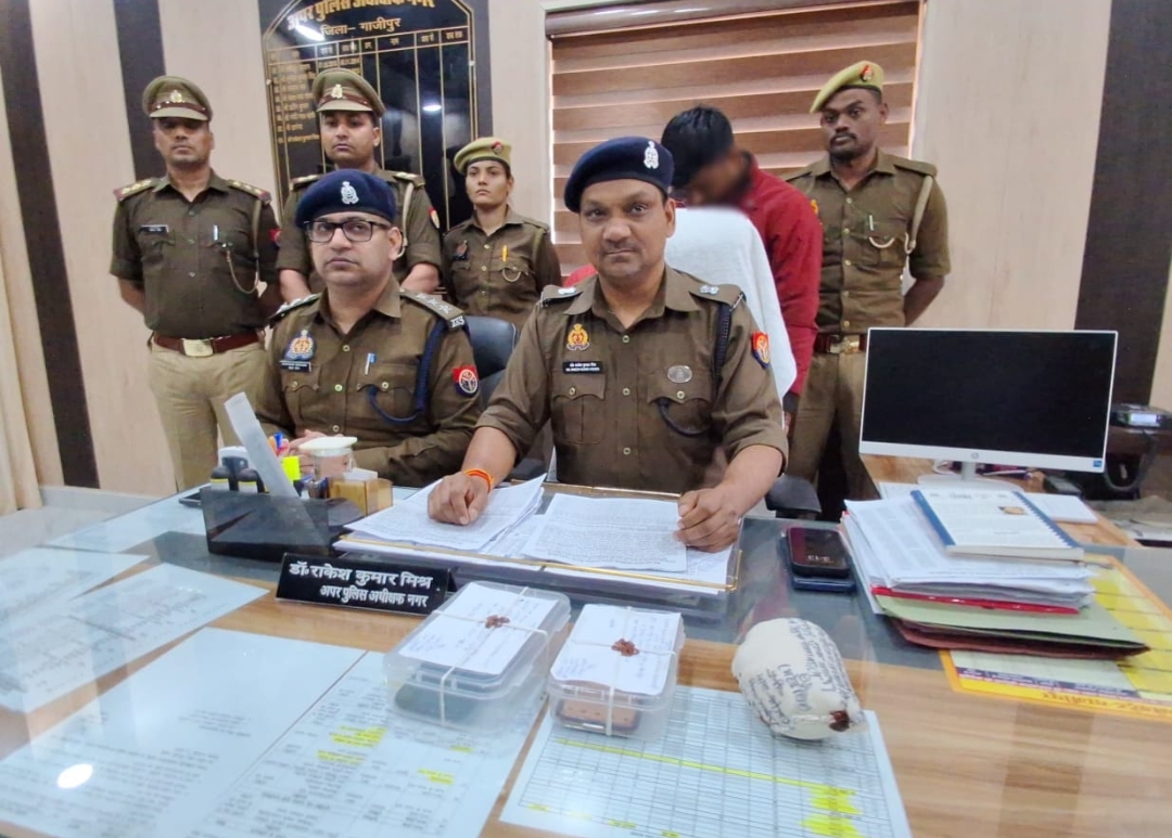 गाजीपुर में हत्या कर शव गंगा में फेंकने का सनसनीखेज खुलासा, भाई-बहन गिरफ्तार